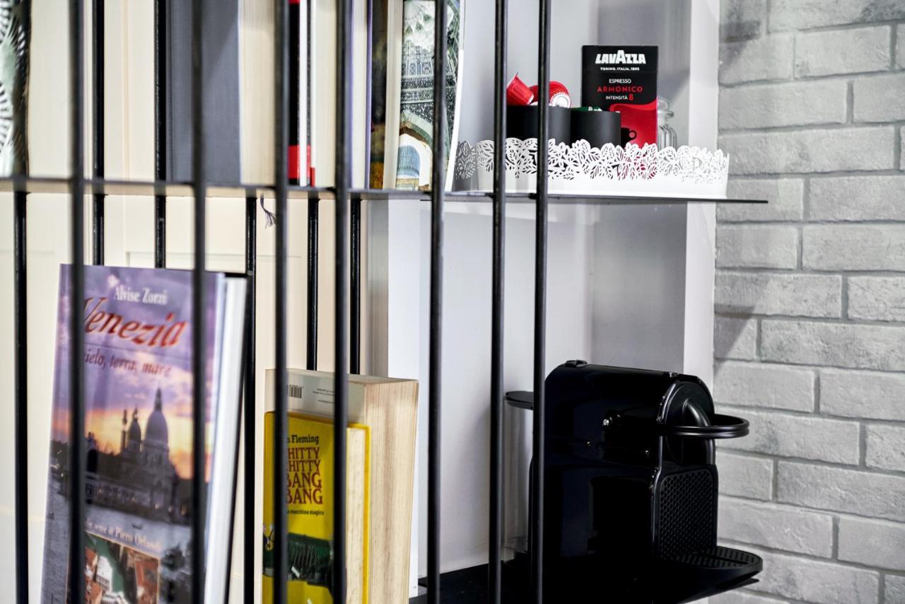 Chiclife Sarona Shenkin - Santa Caterina & Museum Apartment Bergamo Luaran gambar